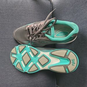 #153 Ryka Re Zorb Devotion Plus 2 like new size 7.5